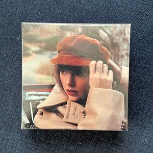 Taylor Swift Red TV Puzzle Capital One Exclusive